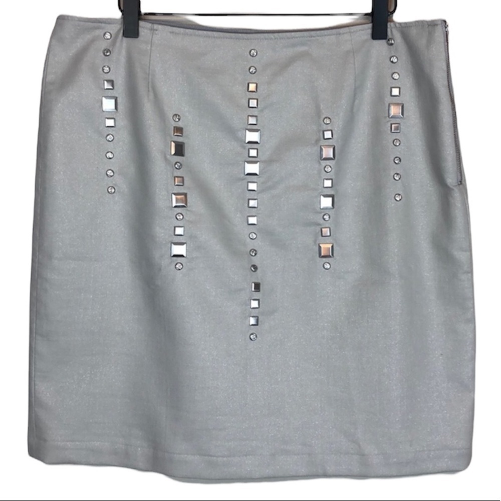 NWT SPANNER Gray Silver Sparkle Silver Stud Skirt Size 14